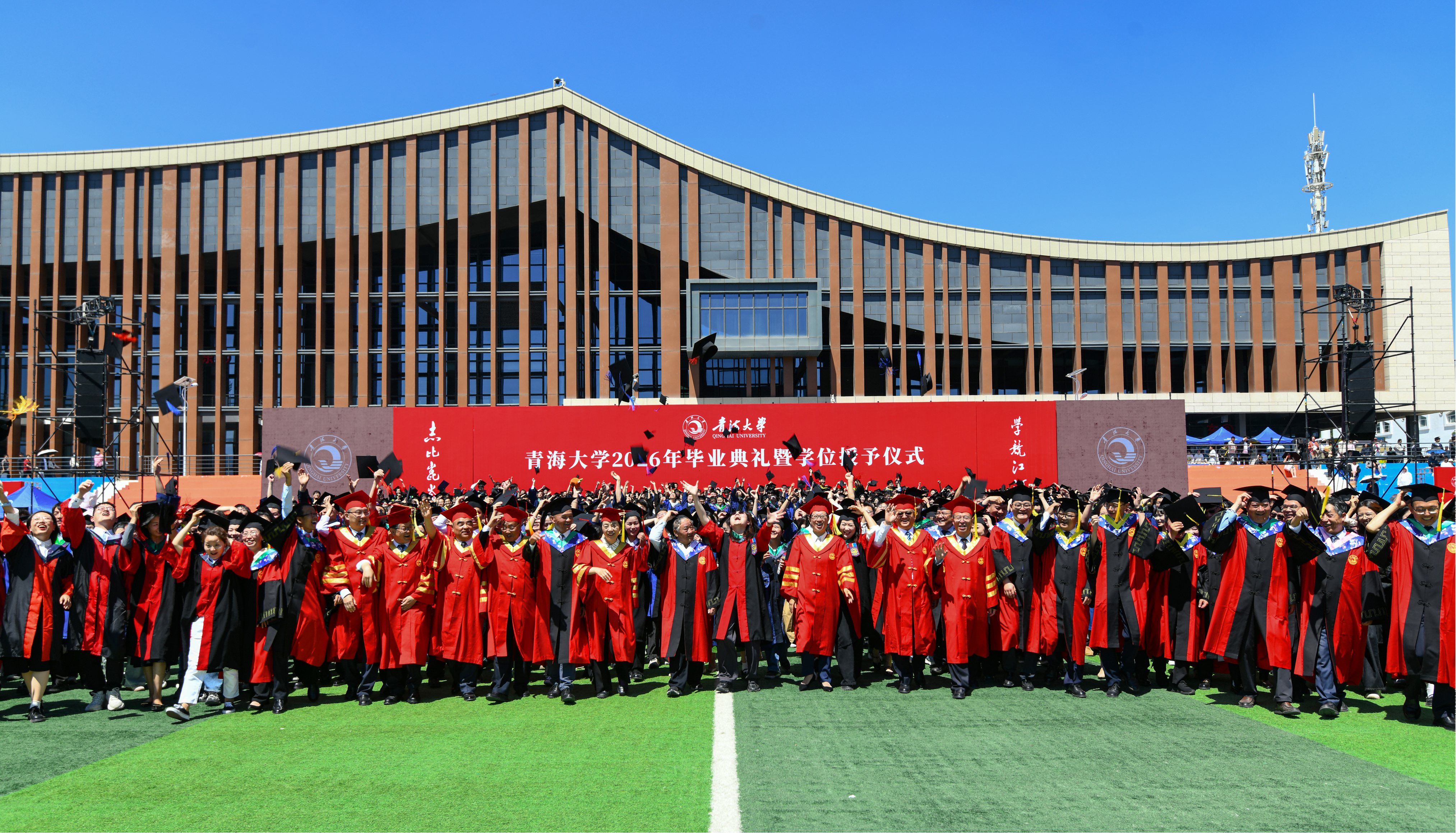 44ffc2f7a6984861a7f0e454cc3ce99e.png 44ffc2f7a6984861a7f0e454cc3ce99e.png